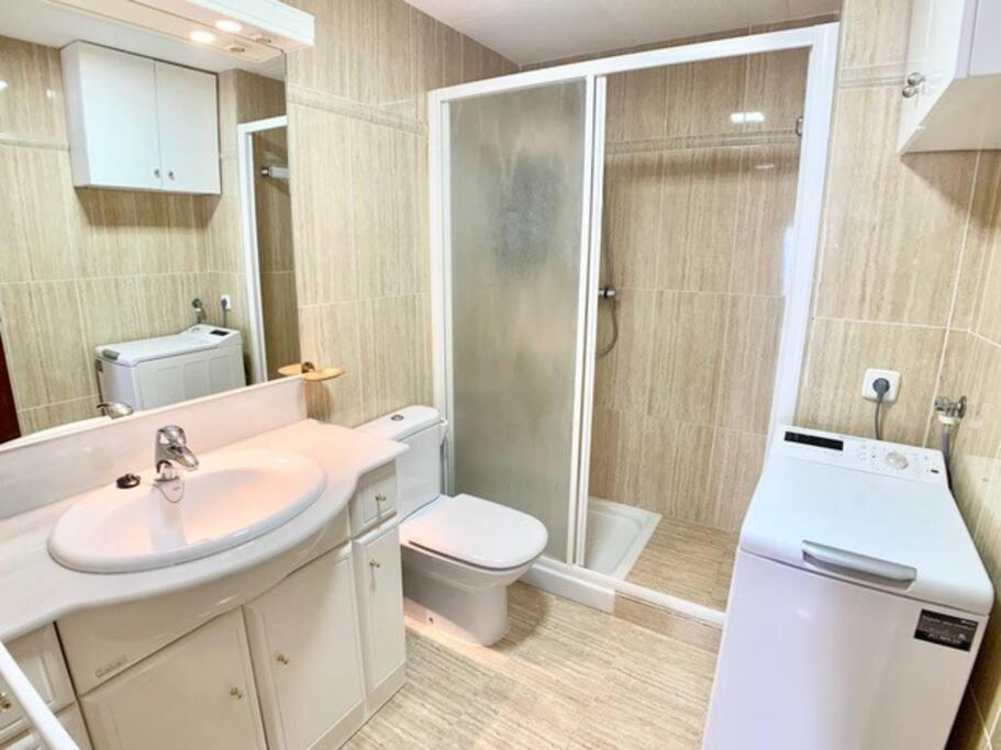 Les Pieds Dans L'Eau, La Tete Dans Les Nuages, Roses Appartement Buitenkant foto