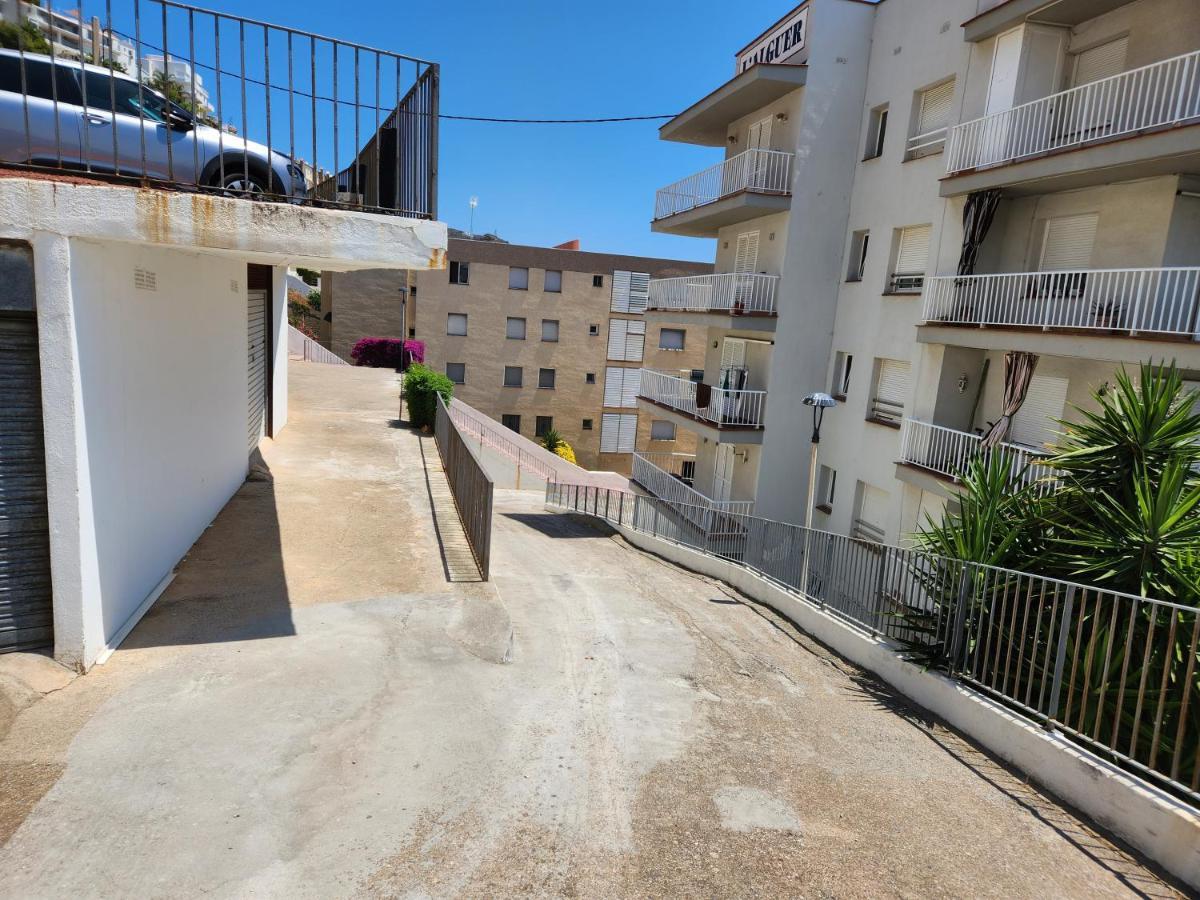 Les Pieds Dans L'Eau, La Tete Dans Les Nuages, Roses Appartement Buitenkant foto
